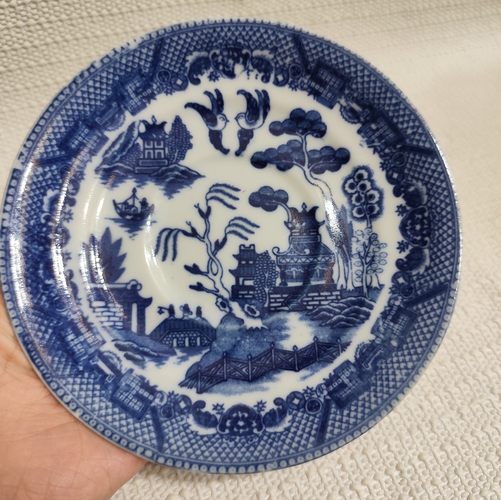 Antique small plate occupied Japan Japanese willow love birds